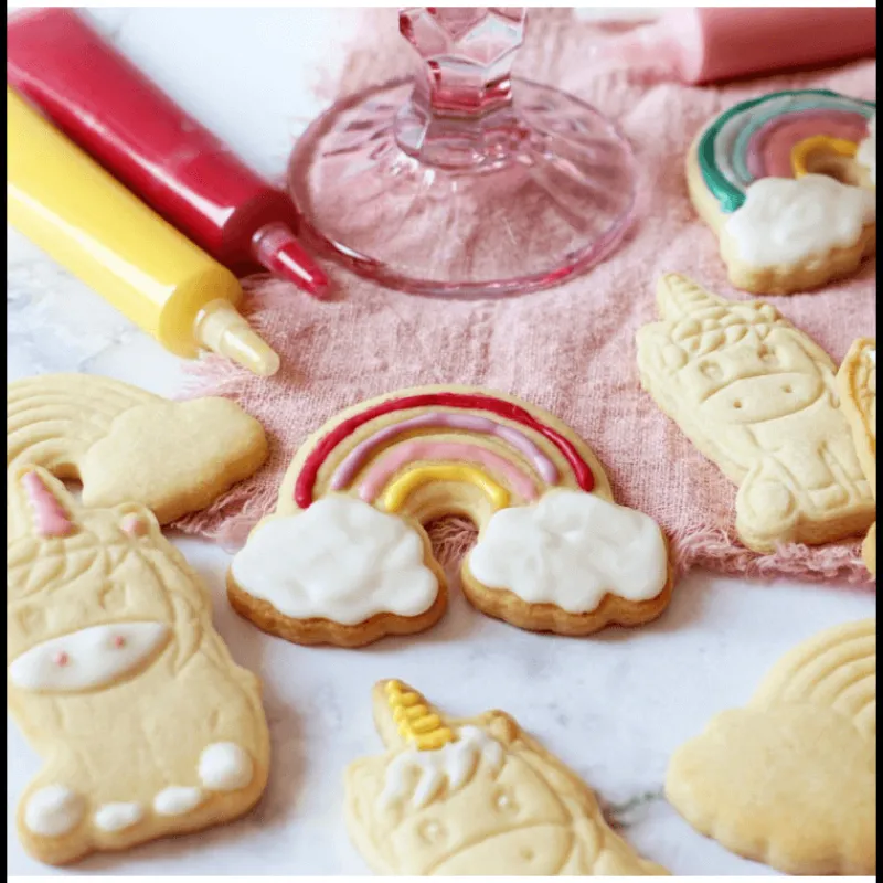 SCRAPCOOKING Emporte Pièce - Découpoir Pâtisserie|2 Emporte-pièces avec éjecteurs Licorne