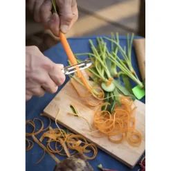 OPINEL Eplucheurs, Dénoyauteur|Eplucheur N°6 Hêtre Cuisine Nomade