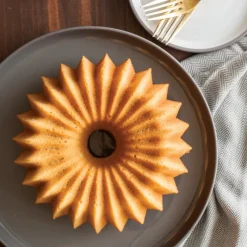 NORDIC WARE Moule Anti-adhésif|Moules À Gâteaux|Moule à Gâteau Bundt Brilliance 1,5 L Gold