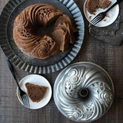 NORDIC WARE Moule Anti-adhésif|Moules À Gâteaux|Moule à Gâteau Bundt Let It Snow Silver