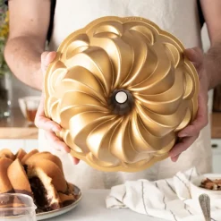 NORDIC WARE Moule Anti-adhésif|Moules À Gâteaux|Moule à Gâteau Bundt Pirouette Gold