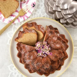 NORDIC WARE Moule Anti-adhésif|Moules À Gâteaux|Moule à Gâteau Bundt Pétales de Fleur Toffee