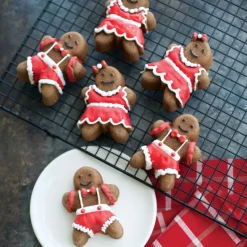 NORDIC WARE Moule Anti-adhésif|Moules À Gâteaux|Moule à Gâteaux Bonhommes Pain d'Épices (x6) Silver