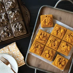 NORDIC WARE Moule Anti-adhésif|Moules À Gâteaux|Moule à Gâteaux Carrés d'Automne (x9) Bronze