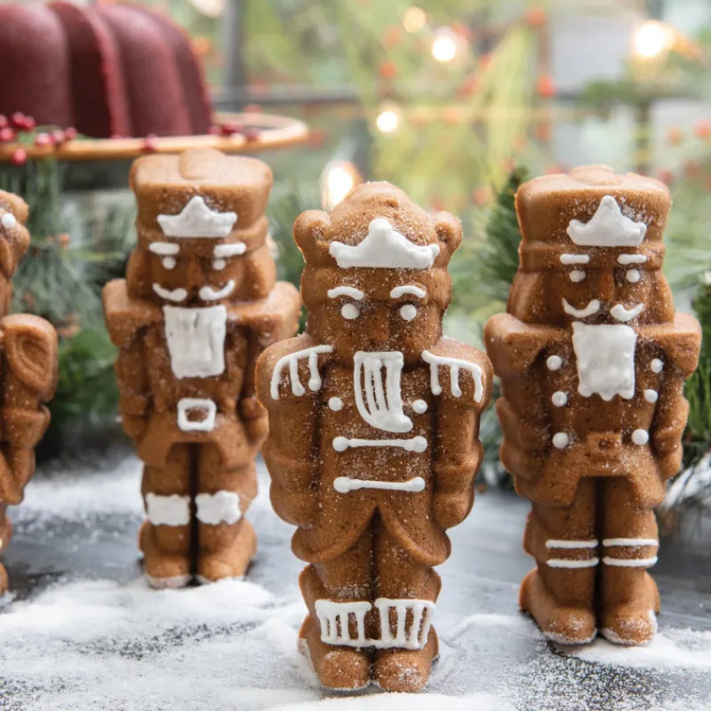 NORDIC WARE Moule Anti-adhésif|Moules À Gâteaux|Moule à Gâteaux Casse-Noisettes (x4) Silver