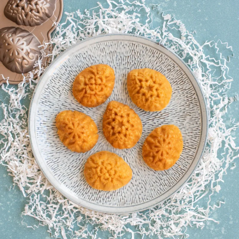 NORDIC WARE Moule Anti-adhésif|Moules À Gâteaux|Moule à Gâteaux Oeufs de Pâques (x6) Toffee