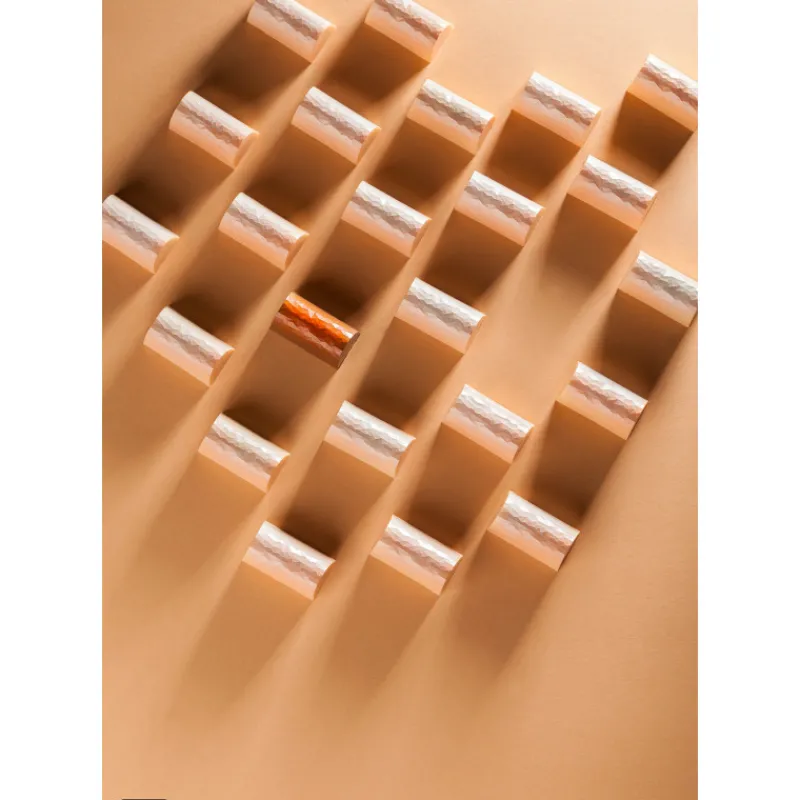 CHOCOLATE WORLD Moules À Chocolat|Moule Chocolat Bûche à Facettes 3,6 x 2 cm (x24)