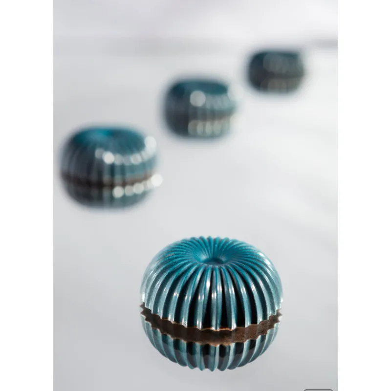 CHOCOLATE WORLD Moules À Chocolat|Moule Chocolat Demi Sphère Plissée Evasée 46,5 mm (x10)