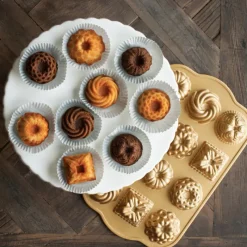 NORDIC WARE Moule Anti-adhésif|Moules À Gâteaux|Moule Mini Bundt Charms Assortis (x12) Gold