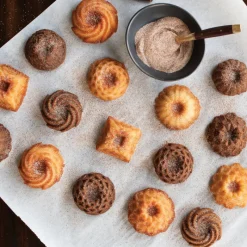 NORDIC WARE Moule Anti-adhésif|Moules À Gâteaux|Moule Mini Bundt Charms Assortis (x12) Gold