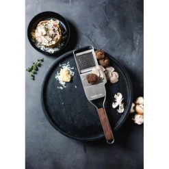 MICROPLANE Mandoline De Cuisine|Râpes À Fromage|Râpe à Truffes 2en1 Master Manche en Bois