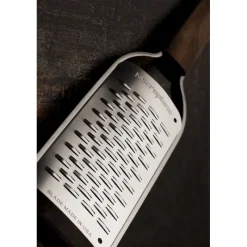 MICROPLANE Râpes À Fromage|Râpe À Légumes|Râpe Double Tranchant Master Manche en Bois
