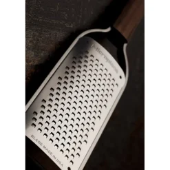 MICROPLANE Râpes À Fromage|Râpe À Légumes|Râpe Gros Grains Master Manche en Bois